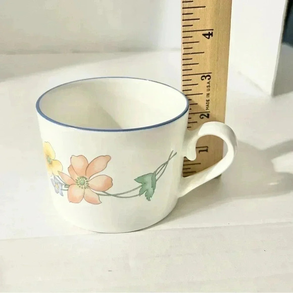 Vintage International Semi Porcelain Cup & Saucer (2 sets) Japan Gracious Floral - Picture 9 of 9